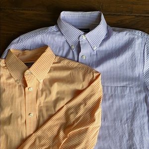 Set of Two Men’s Dress Shirts